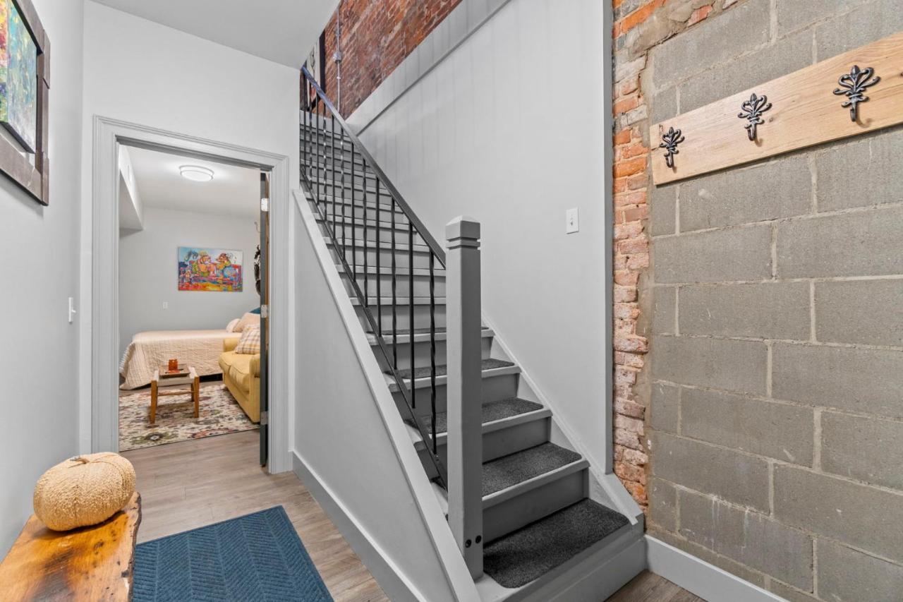 The 418. An 1866 Build With Modern Comforts Fort Wayne Extérieur photo